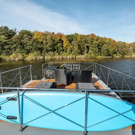 Hotel na wodzie Hausboot Blue Bay Rivo Campi 400 *